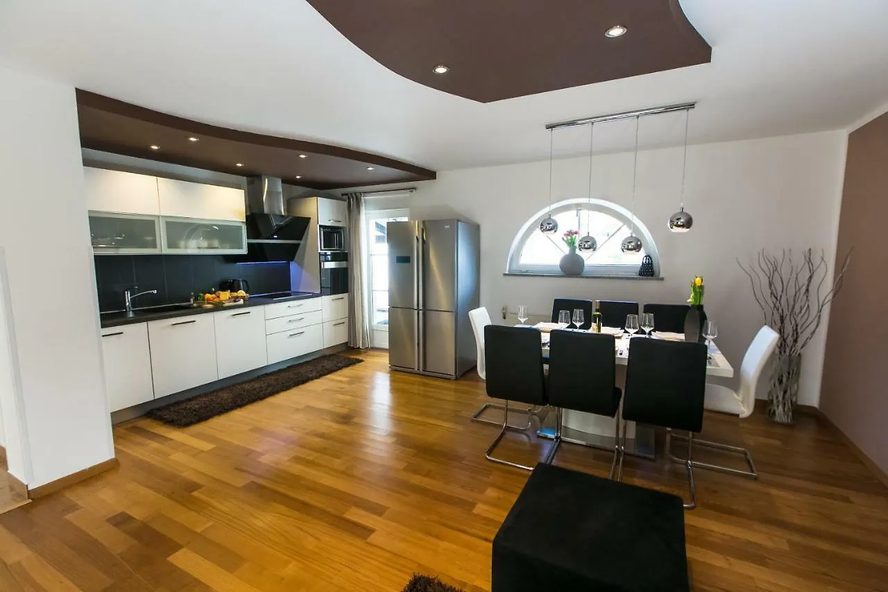 Luxury Apartment Elis With Private Pool 풀라 크로아티아